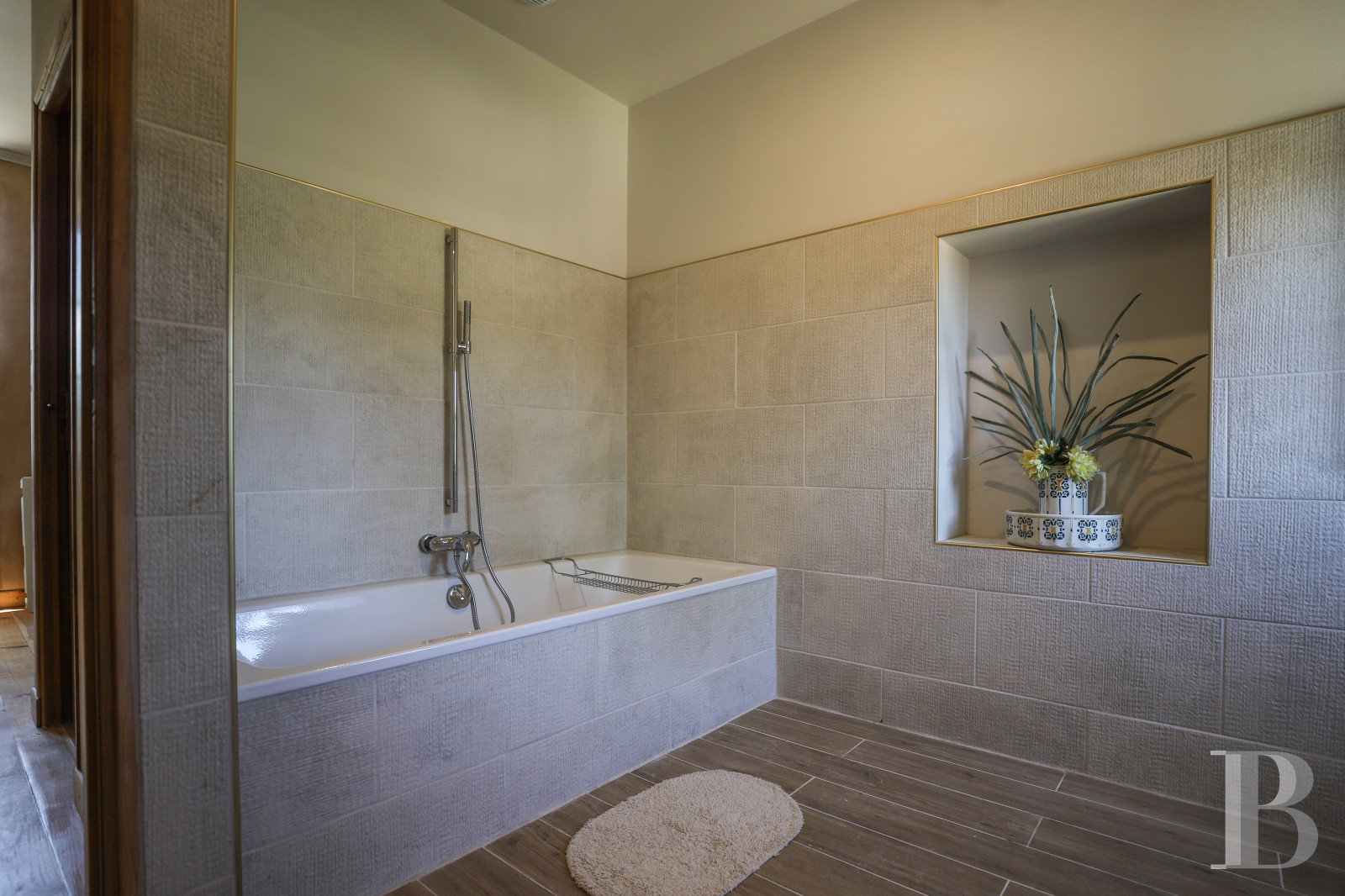 A well preserved and fully restored family chateau in Castanet, Tarn-et-Garonne - photo  n°25